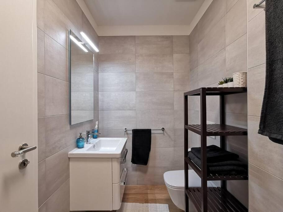 Experience The Loft! Loft 18, Downtown, Near The Lake Free Parking Available Lugano Zewnętrze zdjęcie
